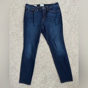 Size 12 Mid Rise Universal Thread Jeans